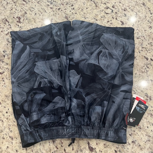 Nike Bathing Suit Men's Small black and gray nwt - Picture 2 of 3